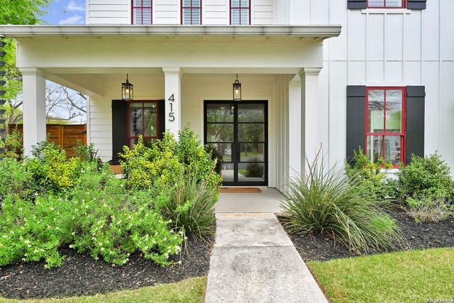 415 Ogrady, Boerne, TX 78006