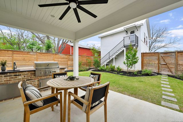 415 Ogrady, Boerne, TX 78006