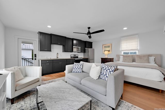 415 Ogrady, Boerne, TX 78006