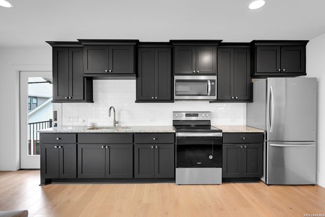 415 Ogrady, Boerne, TX 78006