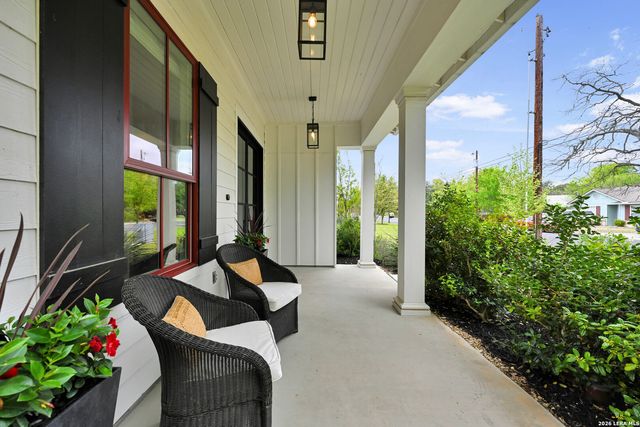 415 Ogrady, Boerne, TX 78006