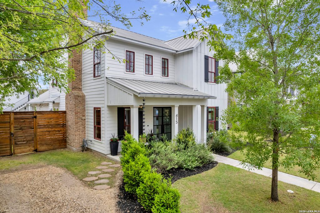 415 Ogrady, Boerne, TX 78006