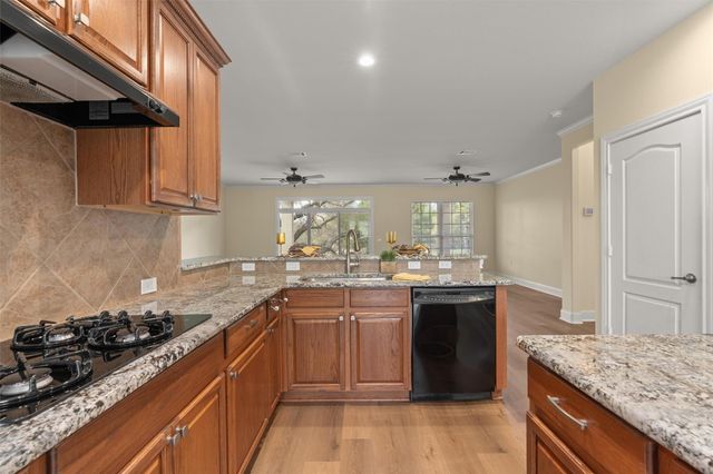 809 Armstrong DR, Georgetown, TX 78633