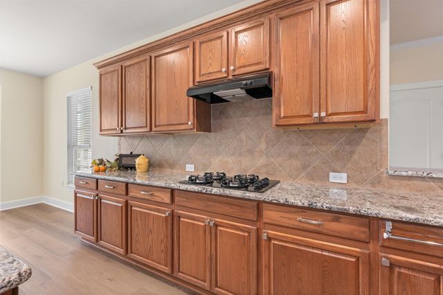 809 Armstrong DR, Georgetown, TX 78633