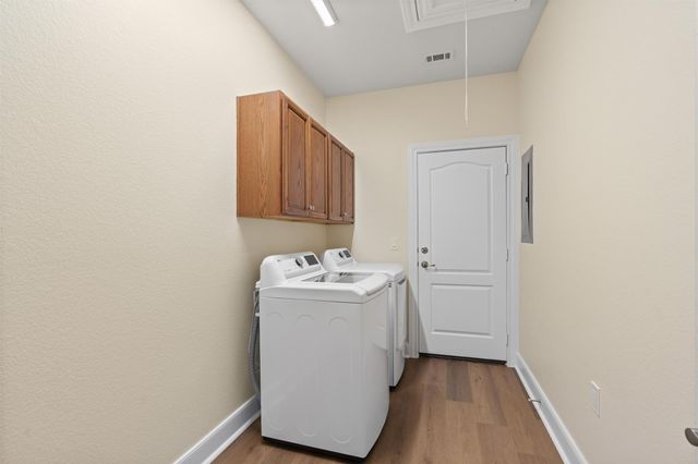 809 Armstrong DR, Georgetown, TX 78633