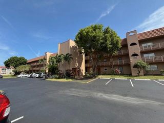 9660 Sunrise Lakes Boulevard 306, Sunrise, FL 33322