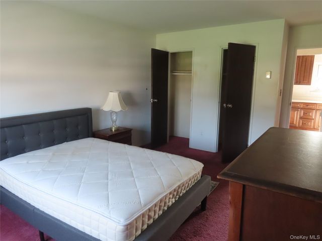 15 Harrison Avenue 70 H, Amityville, NY 11701