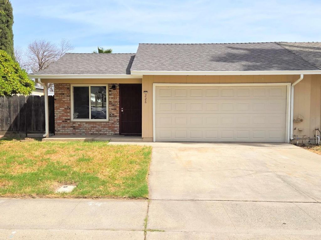 228 Carmillita Way, Modesto, CA 95354