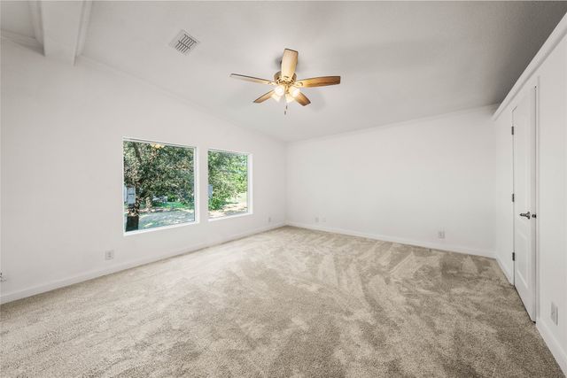 429 Eagle Ridge Road, Mcgregor, TX 76657