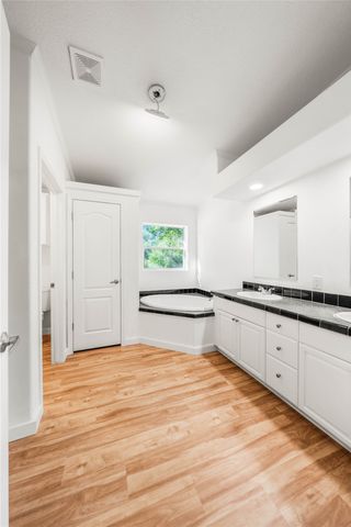 429 Eagle Ridge Road, Mcgregor, TX 76657