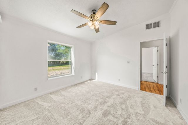 429 Eagle Ridge Road, Mcgregor, TX 76657