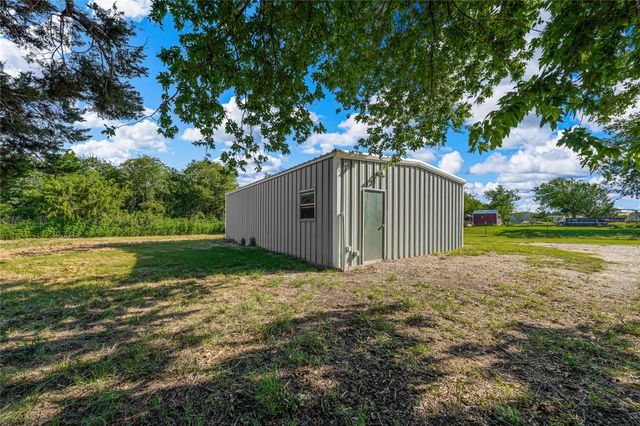 429 Eagle Ridge Road, Mcgregor, TX 76657