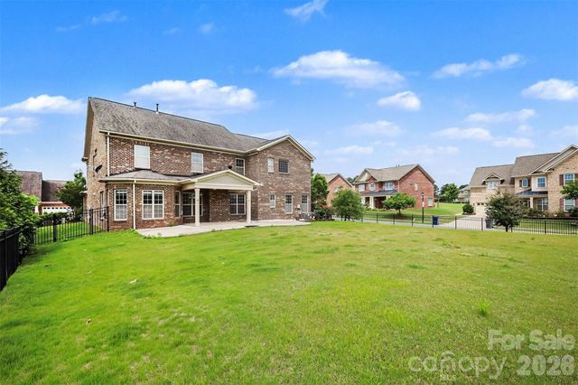 8455 Rosemary Way, Harrisburg, NC 28075