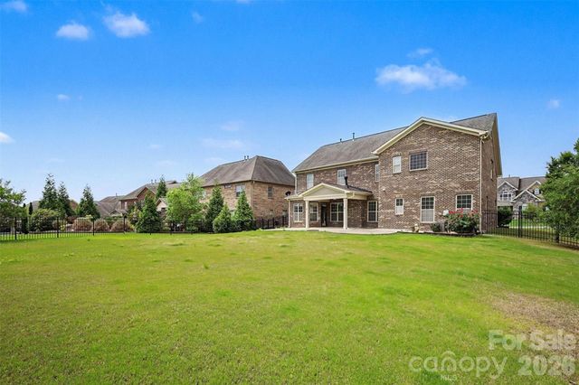 8455 Rosemary Way, Harrisburg, NC 28075