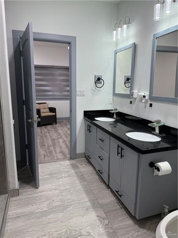 205 Robin Avenue, Mcallen, TX 78504