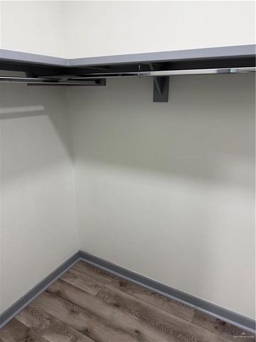 205 Robin Avenue, Mcallen, TX 78504