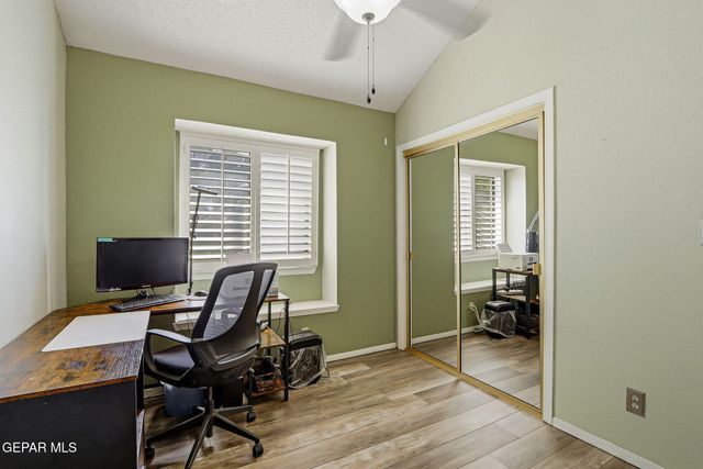 1758 ASTRONAUT Place, El Paso, TX 79936