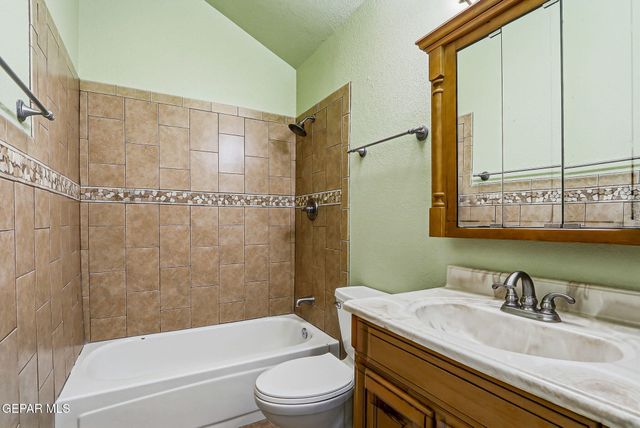 1758 ASTRONAUT Place, El Paso, TX 79936