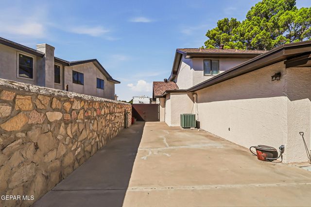 1758 ASTRONAUT Place, El Paso, TX 79936