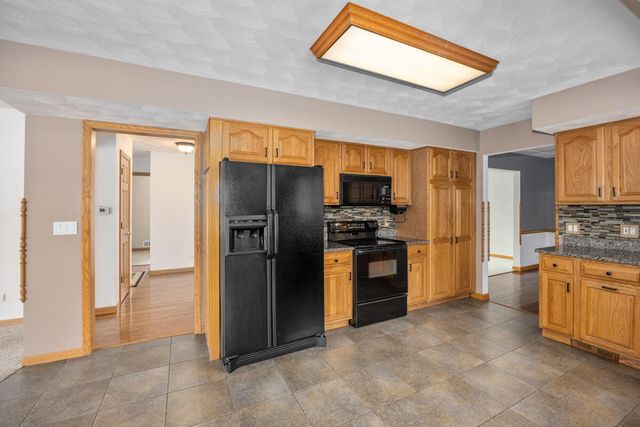 6185 Willow Run Drive, Battle Creek, MI 49014