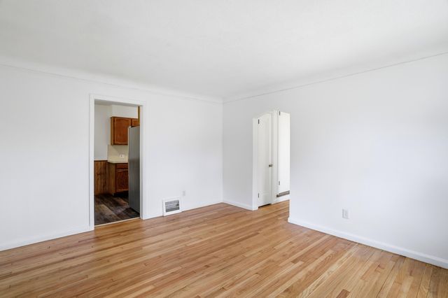 17405 Palmer Street, Melvindale, MI 48122