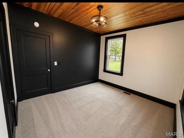315 E College Avenue, Fredericktown, MO 63645