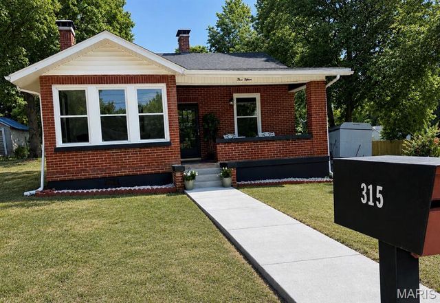 315 E College Avenue, Fredericktown, MO 63645