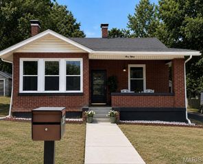 315 E College Avenue, Fredericktown, MO 63645