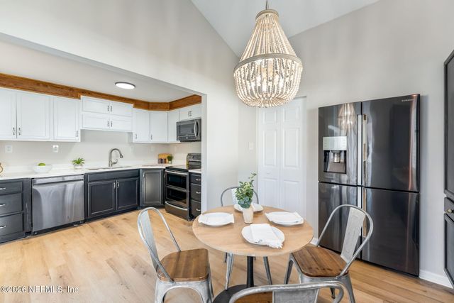 2475 WHITE HORSE Road W, Jacksonville, FL 32246