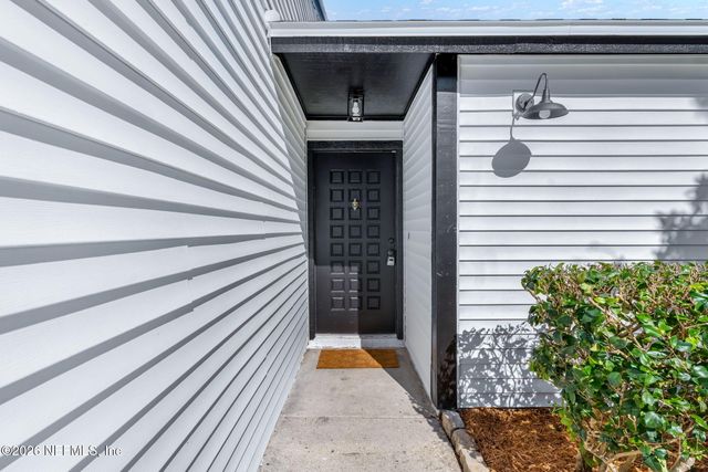 2475 WHITE HORSE Road W, Jacksonville, FL 32246