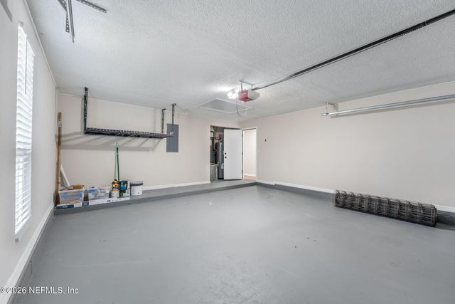 2475 WHITE HORSE Road W, Jacksonville, FL 32246