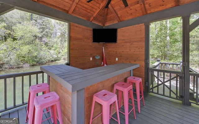 2857 Crow Creek Road, Lakemont, GA 30552