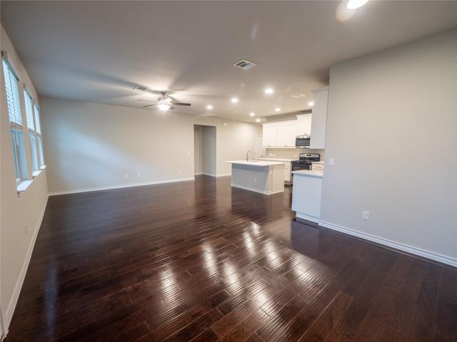 1320 Eagle Ray ST, Leander, TX 78641