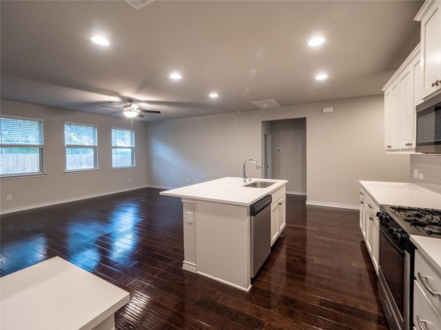 1320 Eagle Ray ST, Leander, TX 78641