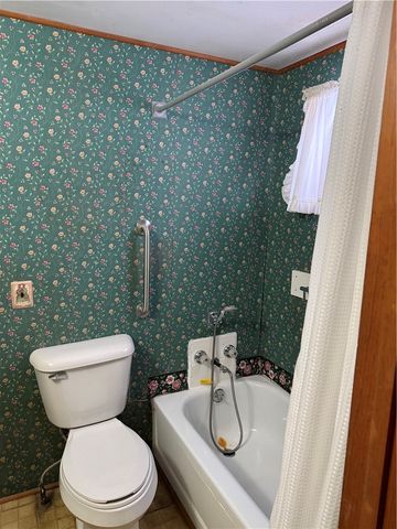 7557 East Port Bay Road, Wolcott, NY 14590