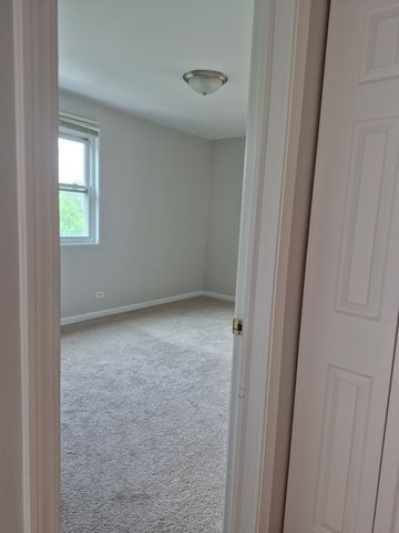 4949 Church Street 301, Skokie, IL 60077