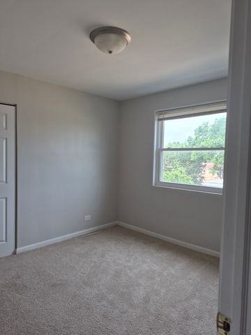 4949 Church Street 301, Skokie, IL 60077