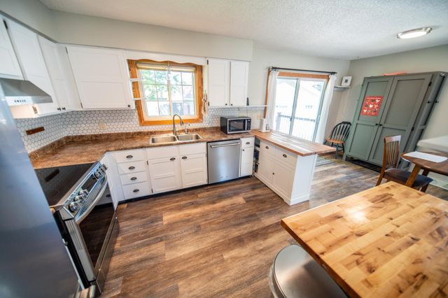 101 7th Avenue NE, Kasson, MN 55944