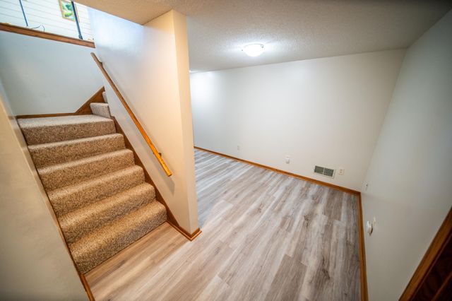 101 7th Avenue NE, Kasson, MN 55944