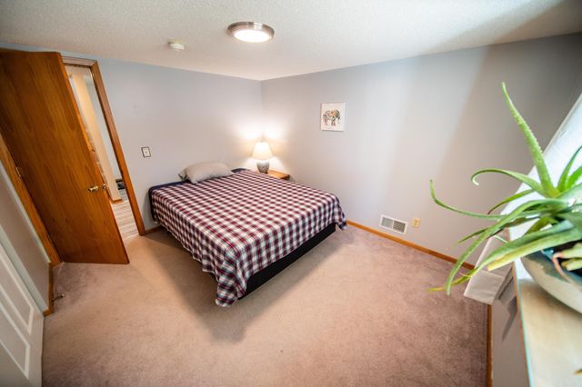 101 7th Avenue NE, Kasson, MN 55944