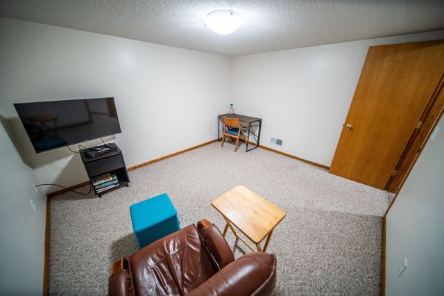 101 7th Avenue NE, Kasson, MN 55944