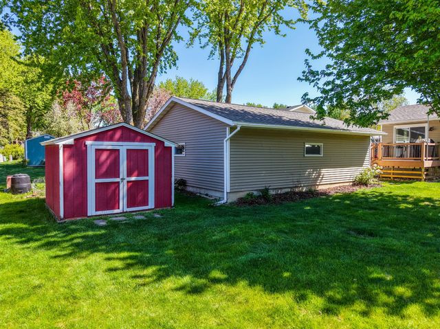 101 7th Avenue NE, Kasson, MN 55944
