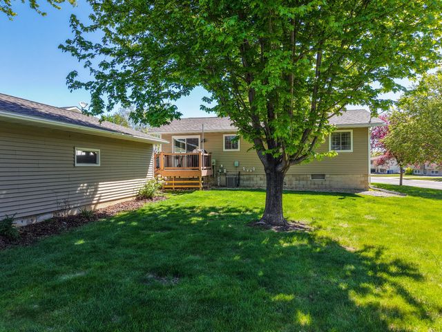 101 7th Avenue NE, Kasson, MN 55944