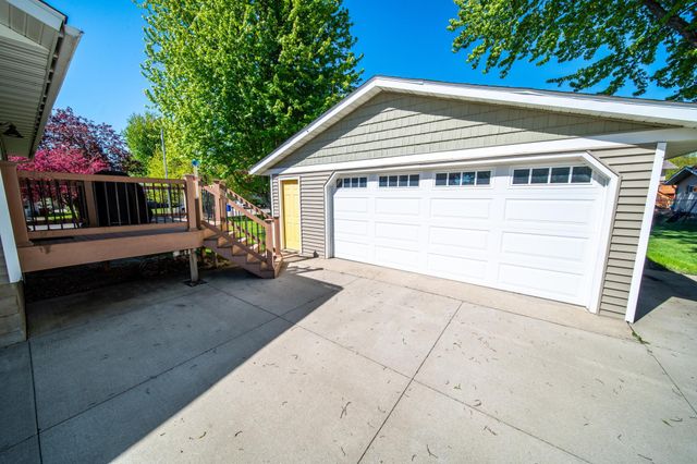 101 7th Avenue NE, Kasson, MN 55944