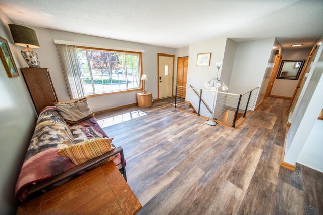 101 7th Avenue NE, Kasson, MN 55944