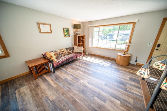 101 7th Avenue NE, Kasson, MN 55944
