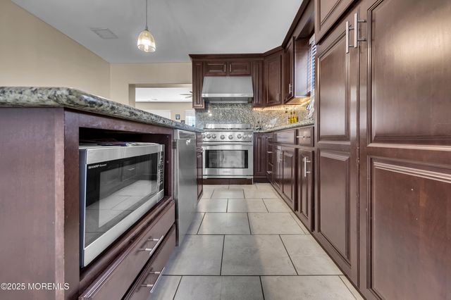 3138 Windsor Avenue, Toms River, NJ 08753