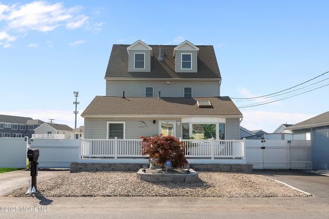 3138 Windsor Avenue, Toms River, NJ 08753