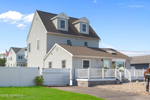 3138 Windsor Avenue, Toms River, NJ 08753