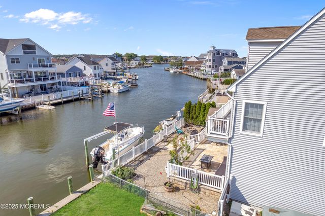 3138 Windsor Avenue, Toms River, NJ 08753